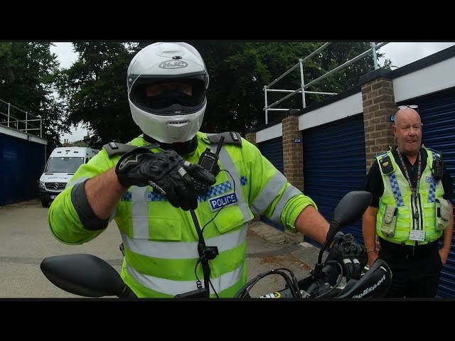 Meeting PC Stig and his mate Geoffrey @999tv