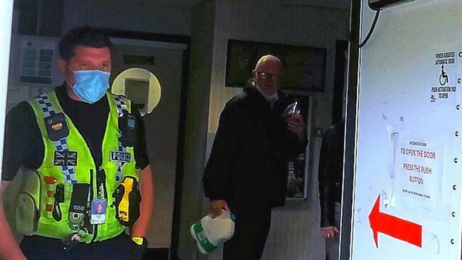 Police Officer Gives Order 👮‍♂️ Move Or I'll Move You!